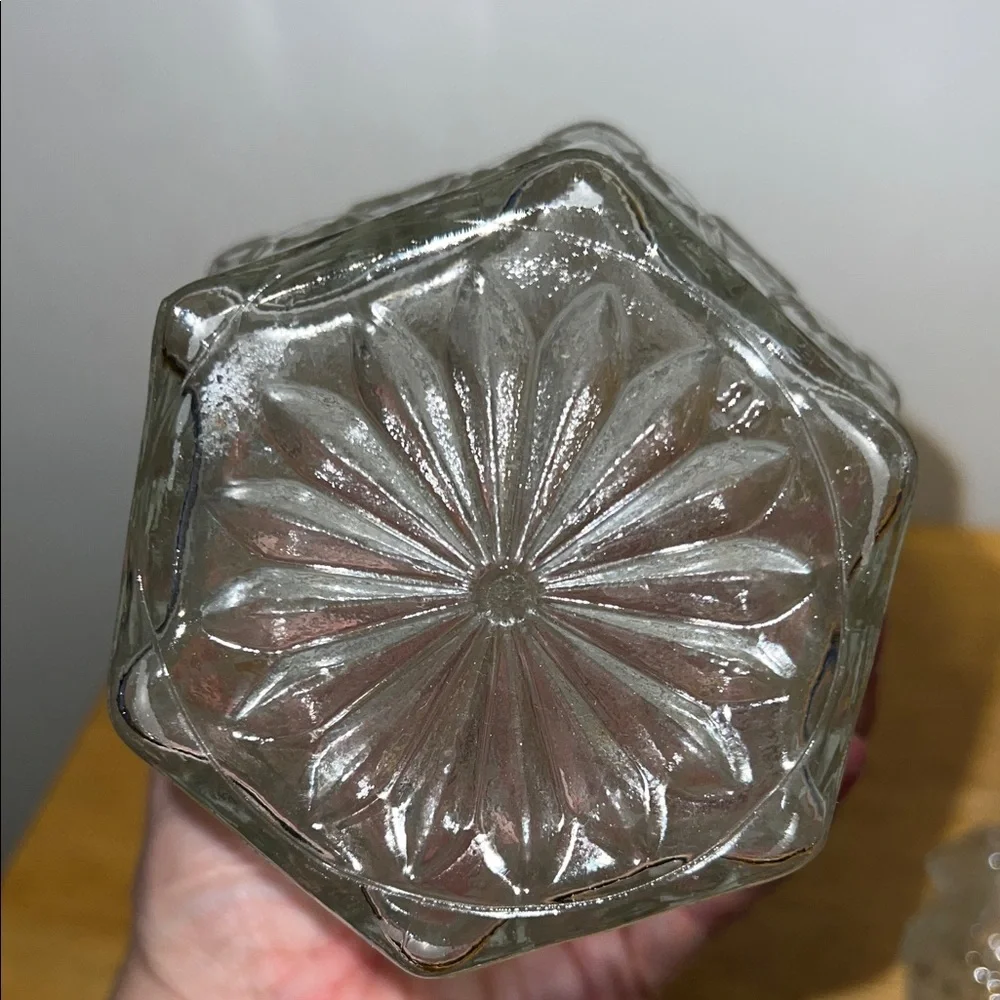 Vintage Anchor Elegant Crystal Glass Decanter